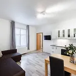 Charming Spacious Apartment In Central Prague
